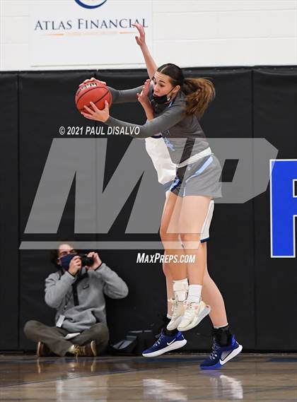 Thumbnail 1 in Ralston Valley vs. Highlands Ranch (CHSAA 5A Great 8) photogallery.