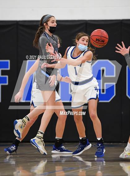 Thumbnail 1 in Ralston Valley vs. Highlands Ranch (CHSAA 5A Great 8) photogallery.