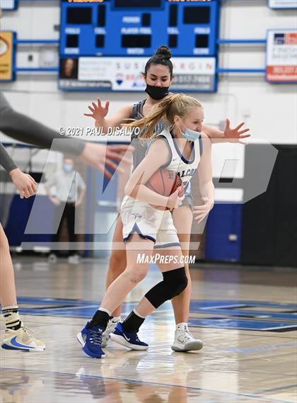 Thumbnail 3 in Ralston Valley vs. Highlands Ranch (CHSAA 5A Great 8) photogallery.