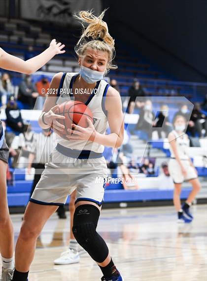 Thumbnail 1 in Ralston Valley vs. Highlands Ranch (CHSAA 5A Great 8) photogallery.