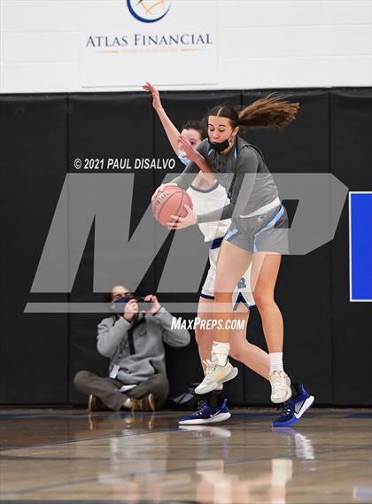Thumbnail 2 in Ralston Valley vs. Highlands Ranch (CHSAA 5A Great 8) photogallery.