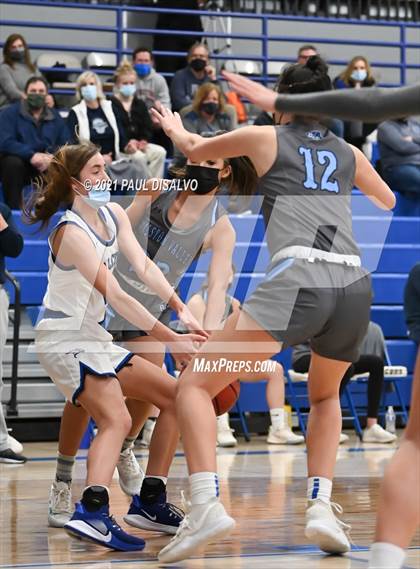 Thumbnail 1 in Ralston Valley vs. Highlands Ranch (CHSAA 5A Great 8) photogallery.