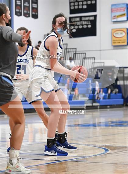 Thumbnail 2 in Ralston Valley vs. Highlands Ranch (CHSAA 5A Great 8) photogallery.