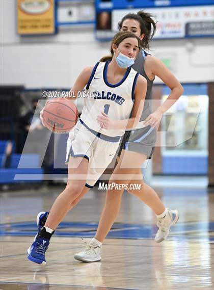 Thumbnail 1 in Ralston Valley vs. Highlands Ranch (CHSAA 5A Great 8) photogallery.