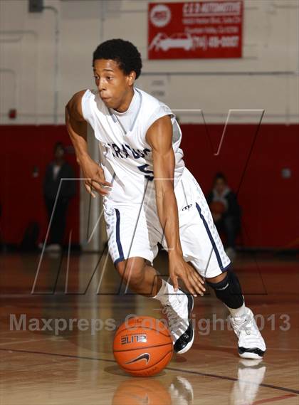 Thumbnail 1 in Trabuco Hills vs. La Serna (Charlie Wilkins Memorial Tournament) photogallery.