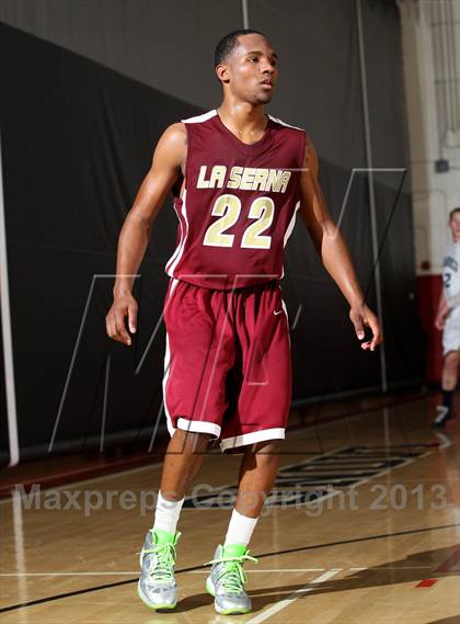 Thumbnail 2 in Trabuco Hills vs. La Serna (Charlie Wilkins Memorial Tournament) photogallery.