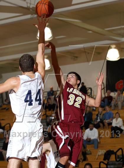 Thumbnail 3 in Trabuco Hills vs. La Serna (Charlie Wilkins Memorial Tournament) photogallery.
