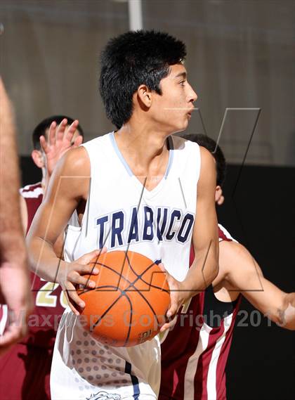 Thumbnail 1 in Trabuco Hills vs. La Serna (Charlie Wilkins Memorial Tournament) photogallery.