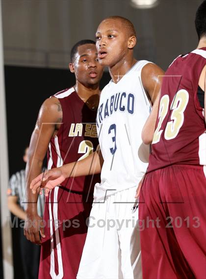 Thumbnail 1 in Trabuco Hills vs. La Serna (Charlie Wilkins Memorial Tournament) photogallery.