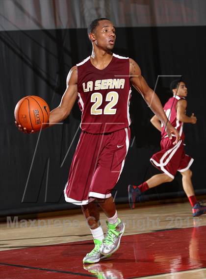 Thumbnail 1 in Trabuco Hills vs. La Serna (Charlie Wilkins Memorial Tournament) photogallery.