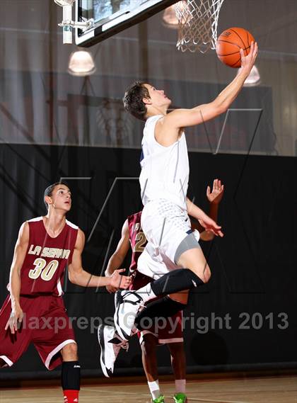 Thumbnail 2 in Trabuco Hills vs. La Serna (Charlie Wilkins Memorial Tournament) photogallery.