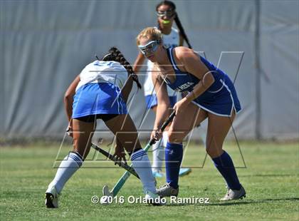 Thumbnail 1 in Mira Mesa @ Eastlake photogallery.