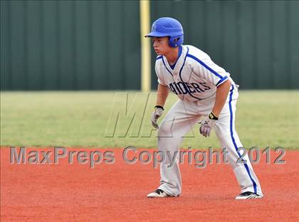 Thumbnail 1 in Franklin @ Sunnyvale (UIL 2A Region 2 Area Playoff) photogallery.