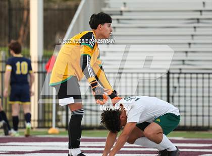 Thumbnail 2 in Longview vs. Highland Park (UIL 5A Region II Quarterfinals) photogallery.