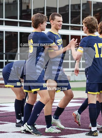 Thumbnail 3 in Longview vs. Highland Park (UIL 5A Region II Quarterfinals) photogallery.
