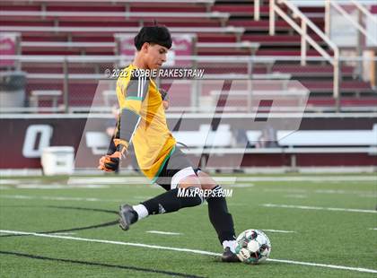 Thumbnail 1 in Longview vs. Highland Park (UIL 5A Region II Quarterfinals) photogallery.
