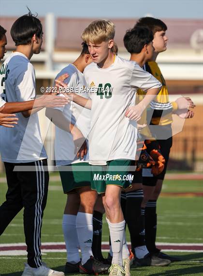 Thumbnail 2 in Longview vs. Highland Park (UIL 5A Region II Quarterfinals) photogallery.