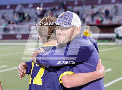 Thumbnail 3 in Longview vs. Highland Park (UIL 5A Region II Quarterfinals) photogallery.