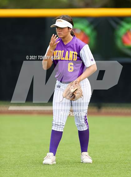 Thumbnail 2 in Midland vs. Southlake Carroll (UIL 6A Area Playoff) photogallery.