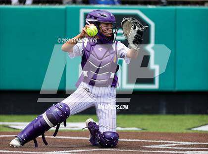 Thumbnail 2 in Midland vs. Southlake Carroll (UIL 6A Area Playoff) photogallery.