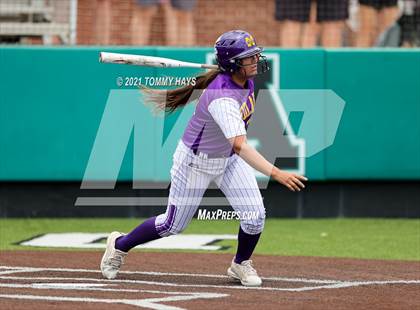 Thumbnail 3 in Midland vs. Southlake Carroll (UIL 6A Area Playoff) photogallery.