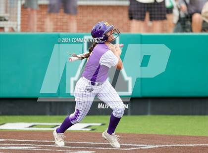 Thumbnail 3 in Midland vs. Southlake Carroll (UIL 6A Area Playoff) photogallery.