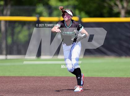 Thumbnail 2 in Midland vs. Southlake Carroll (UIL 6A Area Playoff) photogallery.