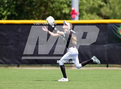 Thumbnail 2 in Midland vs. Southlake Carroll (UIL 6A Area Playoff) photogallery.