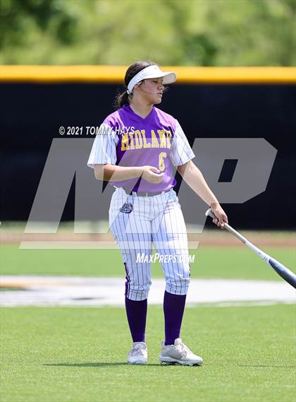 Thumbnail 3 in Midland vs. Southlake Carroll (UIL 6A Area Playoff) photogallery.