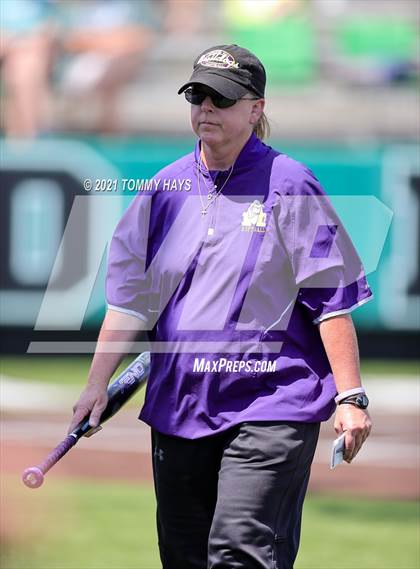 Thumbnail 2 in Midland vs. Southlake Carroll (UIL 6A Area Playoff) photogallery.
