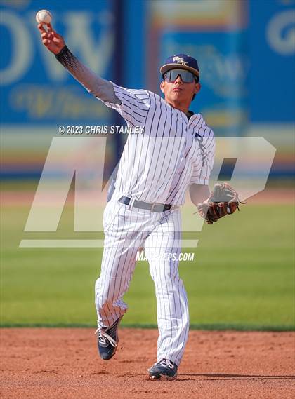 Thumbnail 2 in Ironwood @ Kellis photogallery.