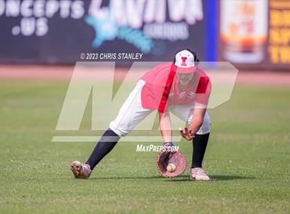 Thumbnail 2 in Ironwood @ Kellis photogallery.
