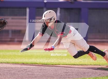 Thumbnail 1 in Ironwood @ Kellis photogallery.