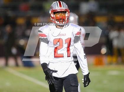Thumbnail 2 in Lincoln vs Edison (CIF SJS Round 1 Playoff) photogallery.