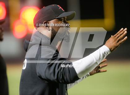 Thumbnail 2 in Lincoln vs Edison (CIF SJS Round 1 Playoff) photogallery.