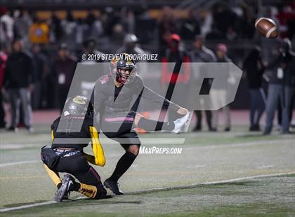 Thumbnail 1 in Lincoln vs Edison (CIF SJS Round 1 Playoff) photogallery.