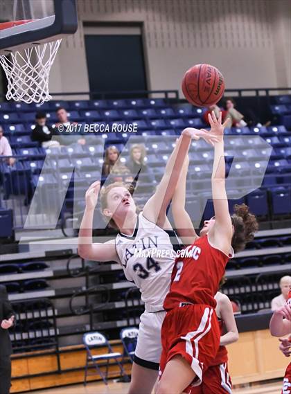 Thumbnail 3 in Charlotte Catholic @ Charlotte Latin photogallery.