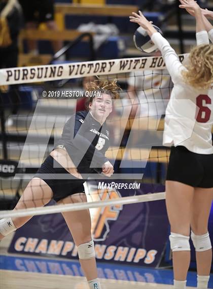 Thumbnail 1 in Marin Catholic vs. Torrey Pines (CIF State Open Final) photogallery.