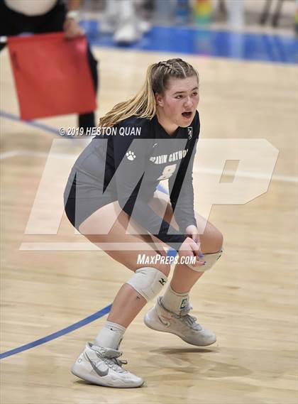 Thumbnail 1 in Marin Catholic vs. Torrey Pines (CIF State Open Final) photogallery.