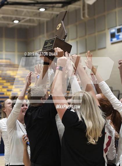 Thumbnail 2 in Marin Catholic vs. Torrey Pines (CIF State Open Final) photogallery.