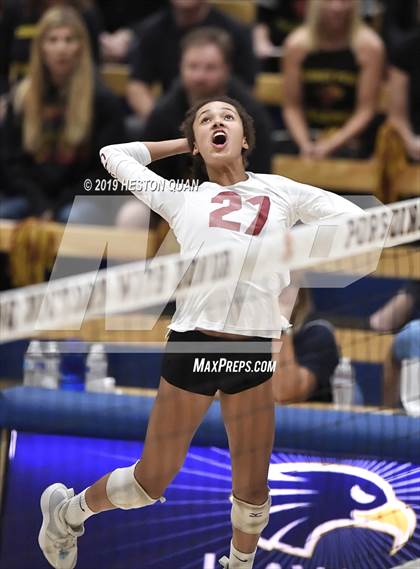 Thumbnail 2 in Marin Catholic vs. Torrey Pines (CIF State Open Final) photogallery.