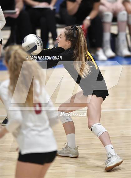 Thumbnail 3 in Marin Catholic vs. Torrey Pines (CIF State Open Final) photogallery.