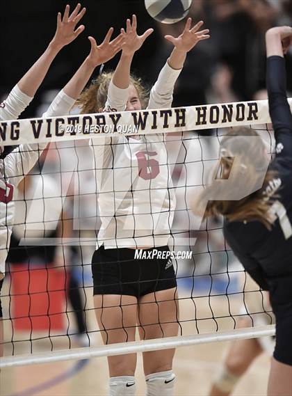 Thumbnail 2 in Marin Catholic vs. Torrey Pines (CIF State Open Final) photogallery.