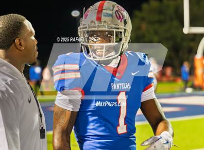 Thumbnail 3 in DeSoto @ Duncanville photogallery.