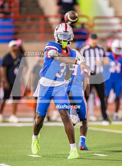 Thumbnail 3 in DeSoto @ Duncanville photogallery.