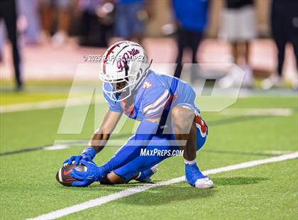 Thumbnail 3 in DeSoto @ Duncanville photogallery.