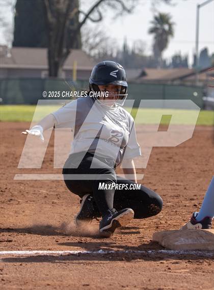 Thumbnail 3 in Riverbank vs. El Capitan (Bill Evans Memorial) photogallery.