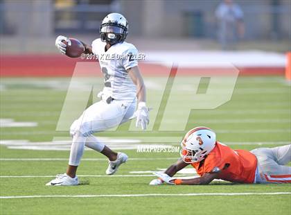 Thumbnail 3 in Texas vs. Hendrickson photogallery.