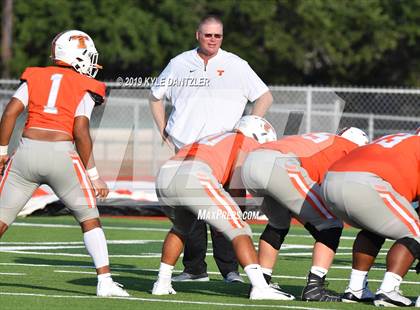 Thumbnail 3 in Texas vs. Hendrickson photogallery.