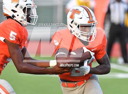 Thumbnail 1 in Texas vs. Hendrickson photogallery.